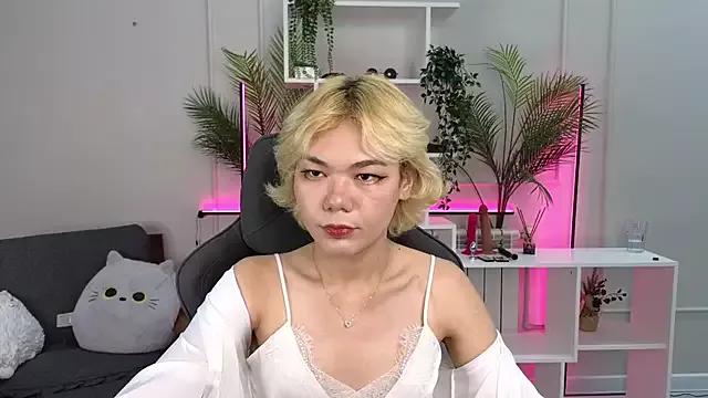 angel_milan from StripChat is Freechat