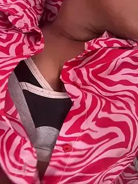 angela000 from StripChat is Freechat