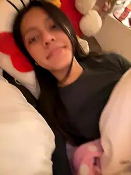 angelaalovee from StripChat is Freechat