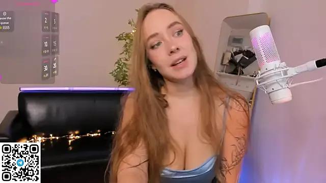 AngelPaull from StripChat is Freechat
