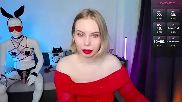 Check-out our cam rooms range and converse on a personal level with our delicious livecams streamers, showing off their spicy curves and toys.