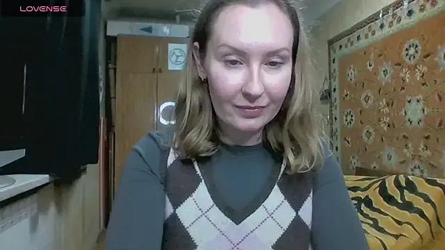 AnnaXLovers from StripChat is Freechat