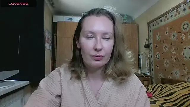 AnnaXLovers from StripChat is Freechat