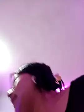 Anne_and_Mia11 webcams show profile image 