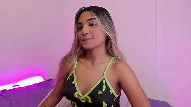 Check-out our cam rooms range and converse on a personal level with our delicious livecams streamers, showing off their spicy curves and toys.