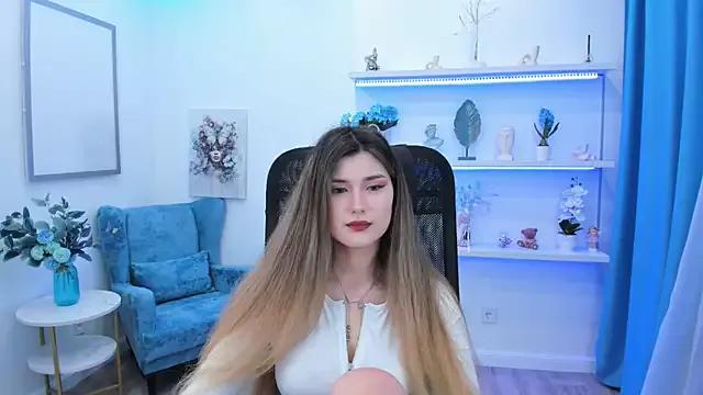 AnneTLi from StripChat is Freechat
