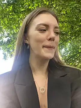 annsunbaby from StripChat is Freechat