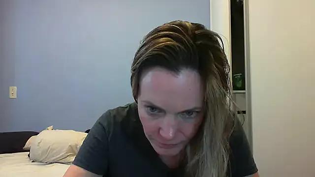 Annylove1 from StripChat is Freechat