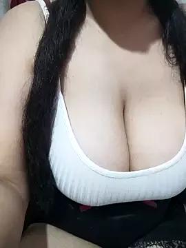 arabhornyxxx from StripChat is Freechat