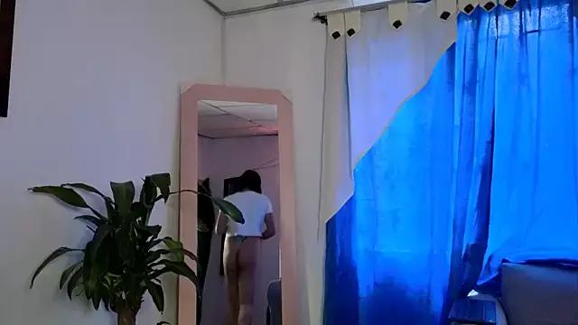 Ariana_Asmodeo_ from StripChat is Freechat