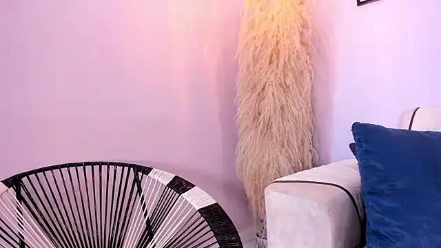 ariana_jhonson1 from StripChat is Freechat