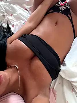 AriannaIsabellax from StripChat is Freechat