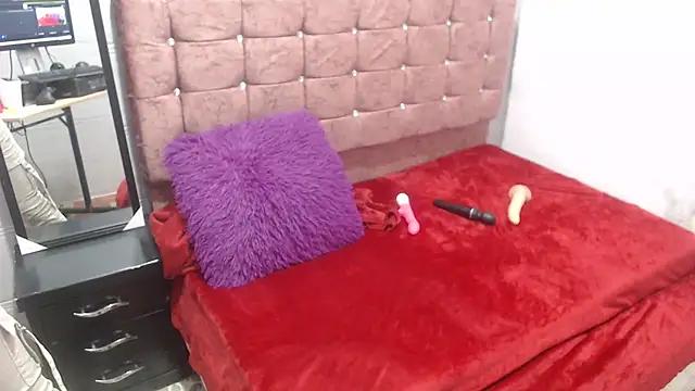 Check-out our cam rooms range and converse on a personal level with our delicious livecams streamers, showing off their spicy curves and toys.