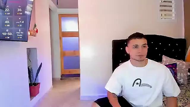Aron-santoro from StripChat is Freechat