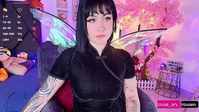 Aryrouse from StripChat is Freechat
