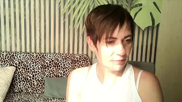 Ashley_Brookss from StripChat is Freechat