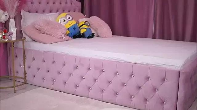 Check-out our cam rooms range and converse on a personal level with our delicious livecams streamers, showing off their spicy curves and toys.