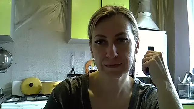AshleyXHoney from StripChat is Freechat