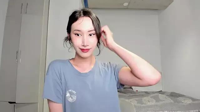 asian_kiya from StripChat is Freechat