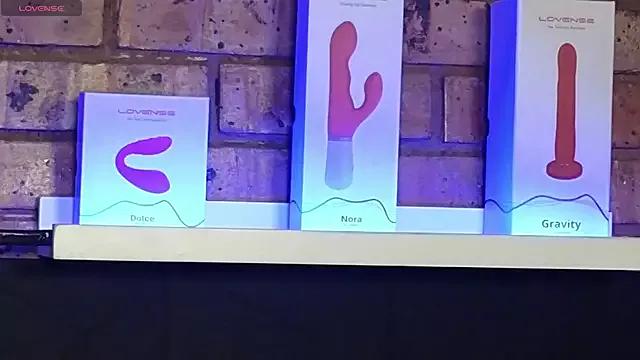 Check-out our cam rooms range and converse on a personal level with our delicious livecams streamers, showing off their spicy curves and toys.