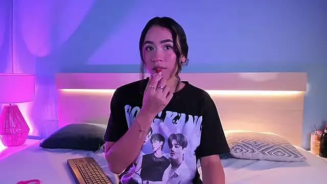 Check-out our cam rooms range and converse on a personal level with our delicious livecams streamers, showing off their spicy curves and toys.