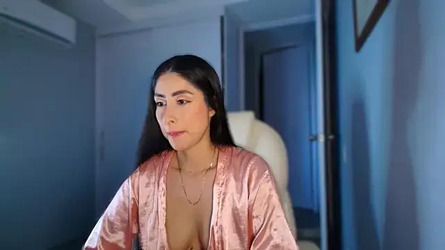 auroracaruso11 from StripChat is Freechat