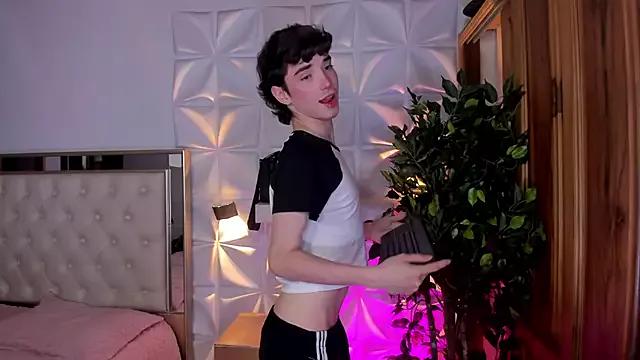 austin_rouse from StripChat is Freechat
