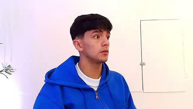 Axel_Draven from StripChat is Freechat