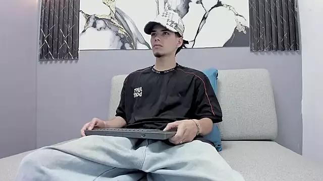 Axel_Williams2 from StripChat is Freechat