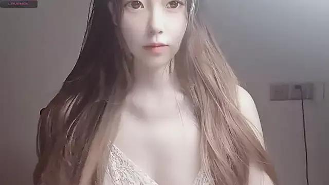 AyoHall from StripChat is Freechat