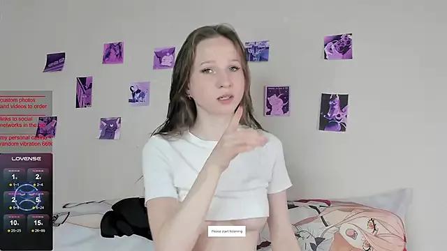 b4by_Emilia from StripChat is Freechat