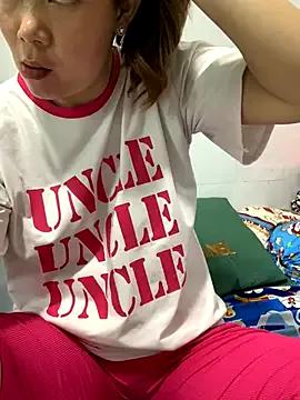 Baby-bigtits from StripChat is Freechat