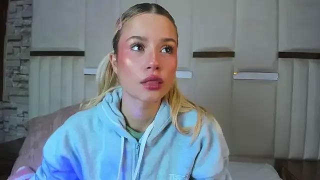 barbieambar from StripChat is Freechat