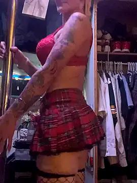 barbiegirl143 from StripChat is Freechat