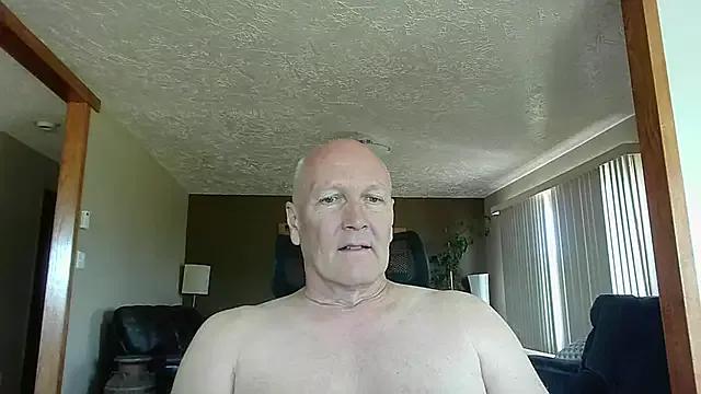 Photos of BasicAnt from StripChat is Freechat