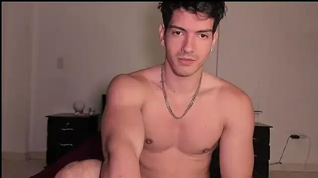 bbbeachboy from StripChat is Freechat