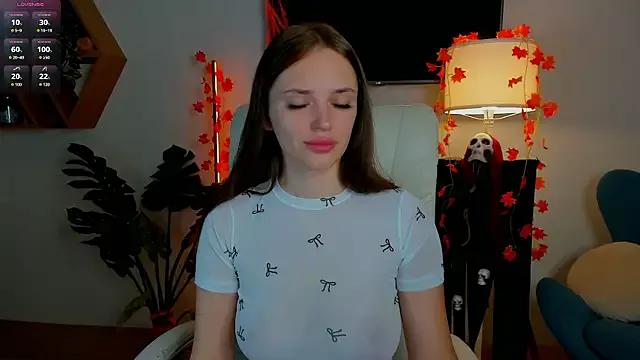 Beau___Rose from StripChat is Freechat