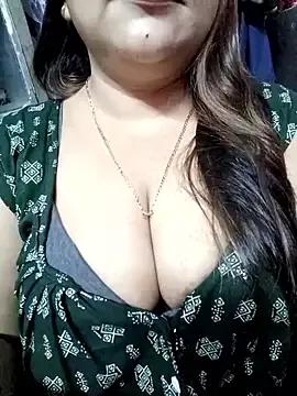 Beautyy38 from StripChat is Freechat