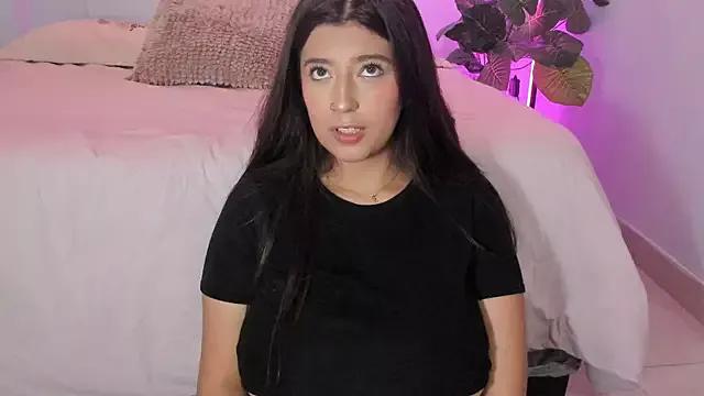 Bella__Lane from StripChat is Freechat