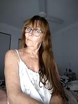 bellaau from StripChat is Freechat