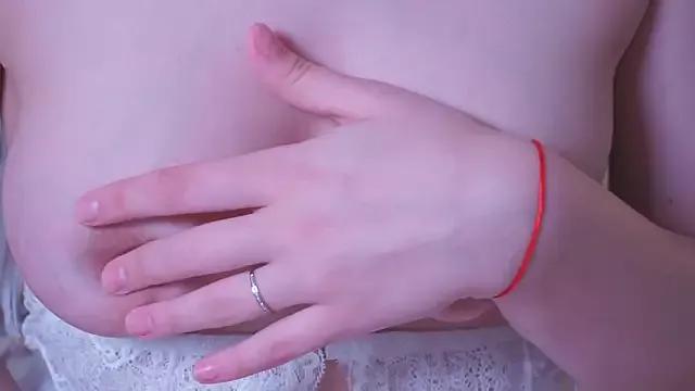 belladonnasky from StripChat is Freechat