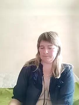 BellaLove335 from StripChat is Freechat