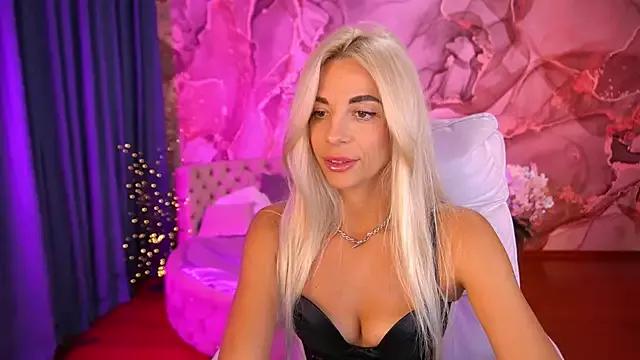 BellaRayyy from StripChat is Freechat