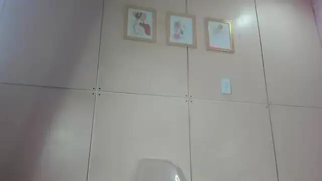 bellarussell from StripChat is Freechat