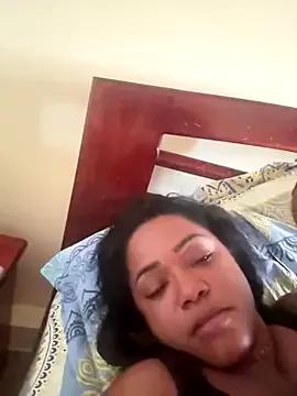 Beybuuu from StripChat