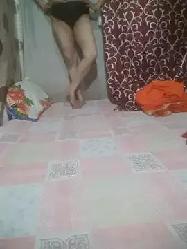 Bhabhi_desi12 from StripChat is Freechat
