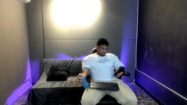 Photos of Big_furry_bear13 from StripChat is Freechat