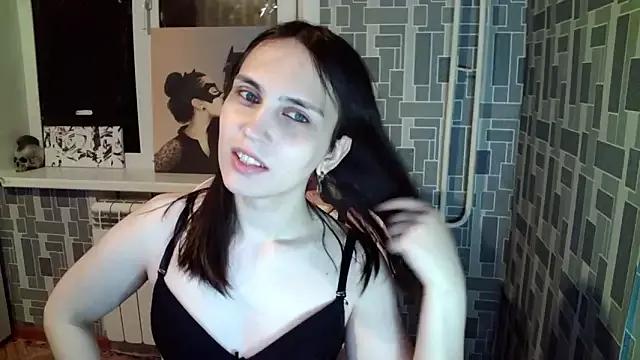 BlackHe4rts_ from StripChat is Freechat
