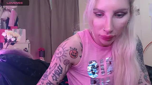 BLACKPeonyy from StripChat is Freechat