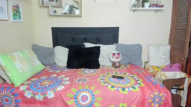 Check-out our cam rooms range and converse on a personal level with our delicious livecams streamers, showing off their spicy curves and toys.